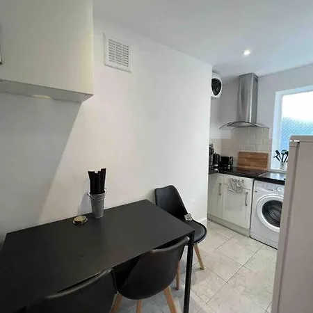 Fully Equipped 2 Bed Flat On Old Compton St! Apartamento Londres Exterior foto