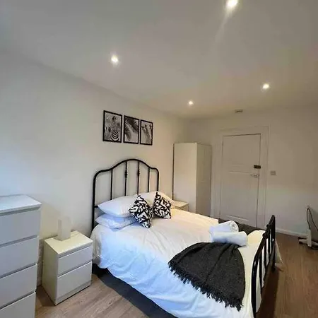 Fully Equipped 2 Bed Flat On Old Compton St! Apartamento Londres Exterior foto