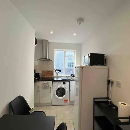 Fully Equipped 2 Bed Flat On Old Compton St! Apartamento Londres Exterior foto