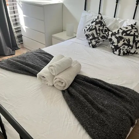 Fully Equipped 2 Bed Flat On Old Compton St! Apartamento Londres Exterior foto