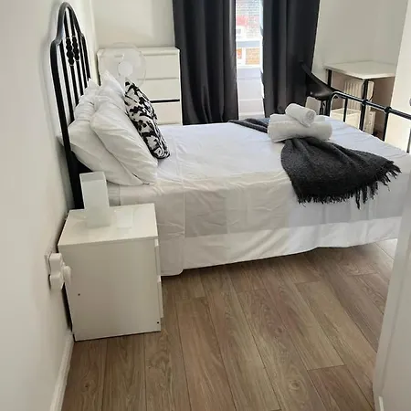 Fully Equipped 2 Bed Flat On Old Compton St! Apartamento Londres Exterior foto