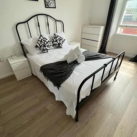 Fully Equipped 2 Bed Flat On Old Compton St! Apartamento Londres Exterior foto
